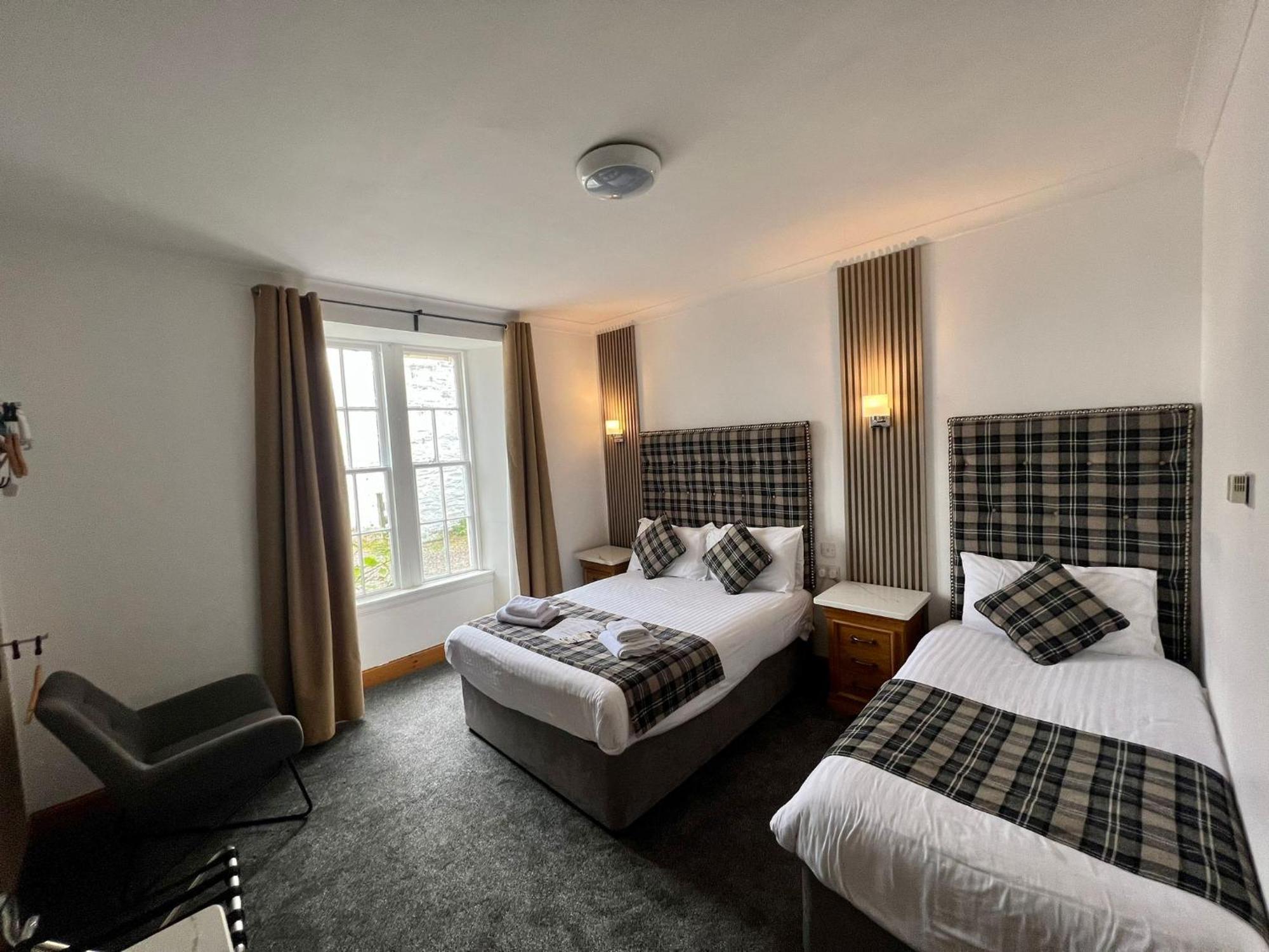 The Grey Gull Hotel Ardrishaig Exterior photo